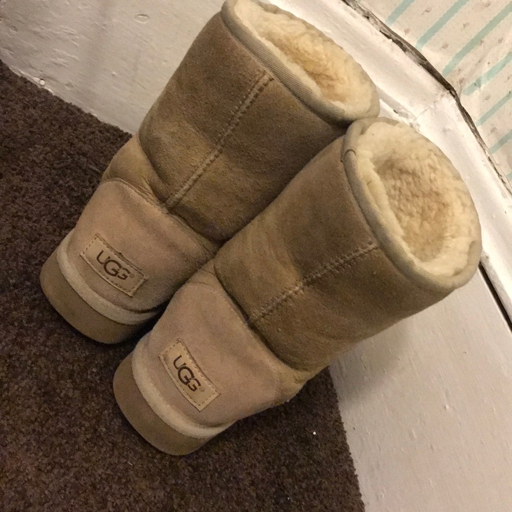 Tan Ugg Boots